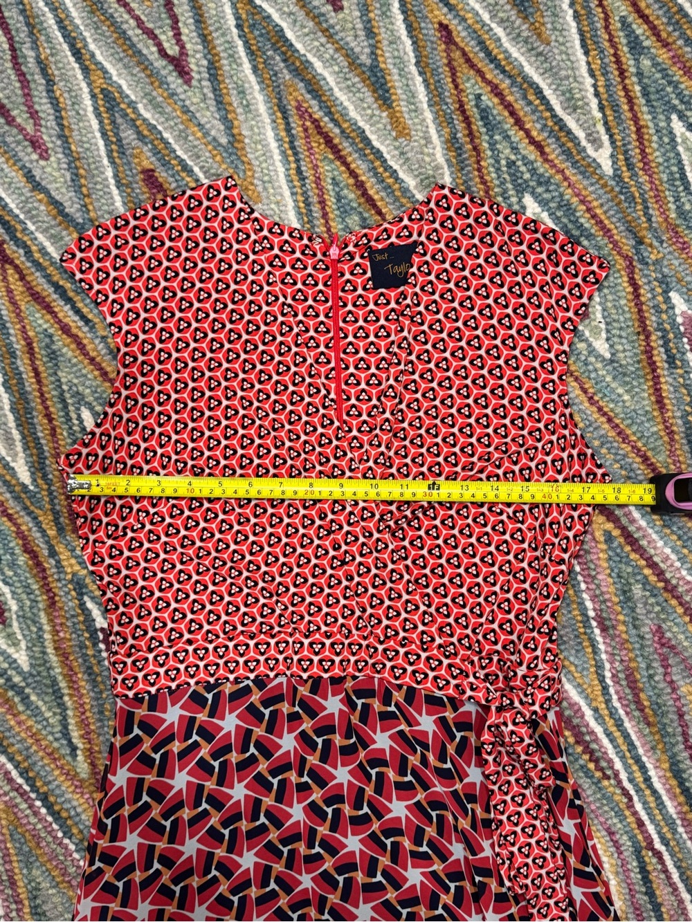◾️🍓 Taylor Red Geometric Print Maxi Dress NWOT 🍓◾️ - Picture 7 of 12